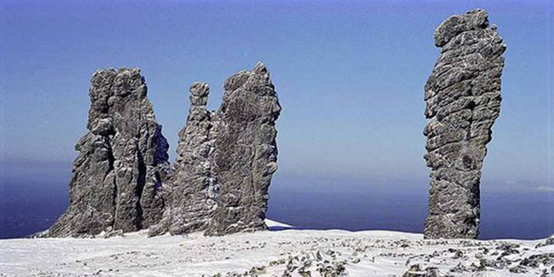 Los siete gigantes de piedra